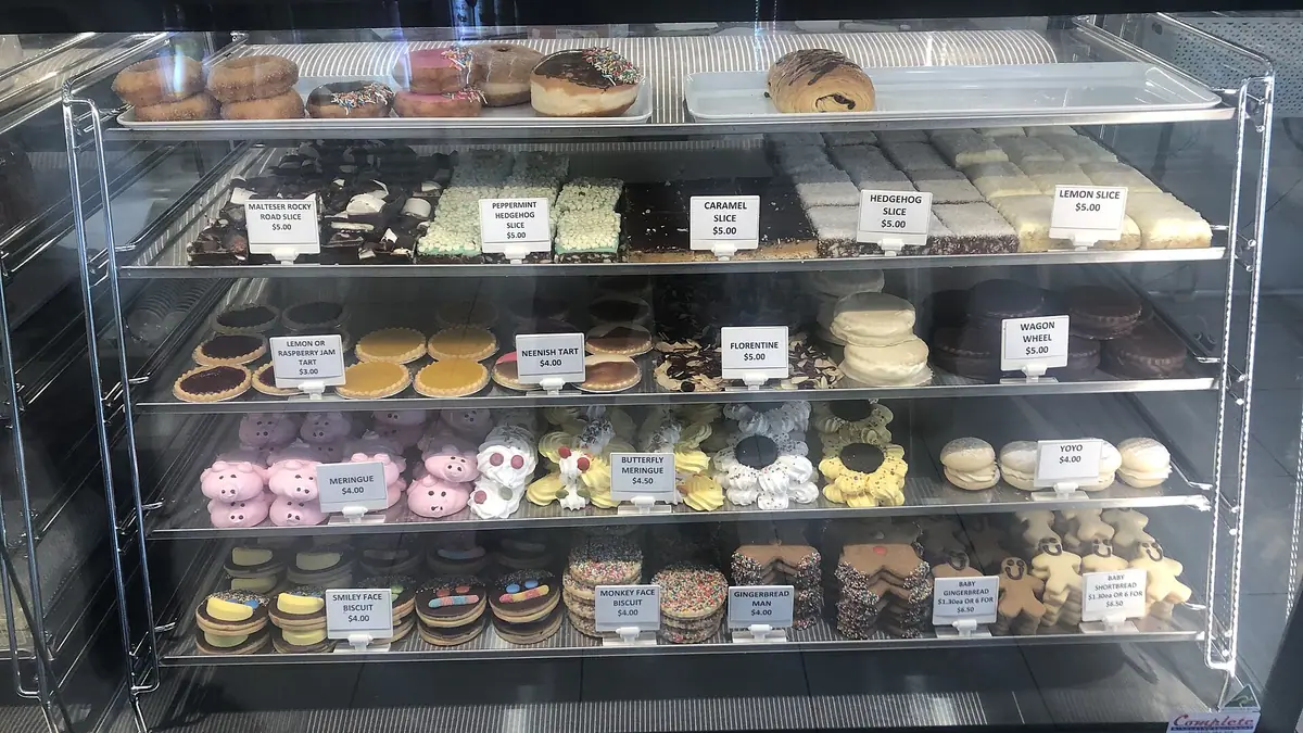 Alex Dalgetty & Sons – bakery in Galashiels town centre